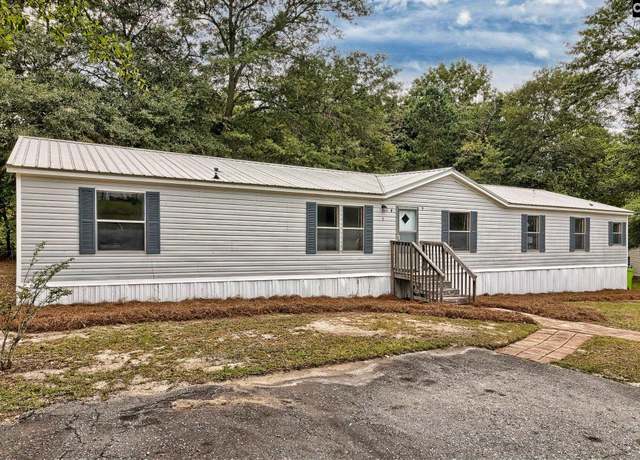 Property at 1 Elon Ct, Hopkins, SC 29061, 4 beds, 2 baths