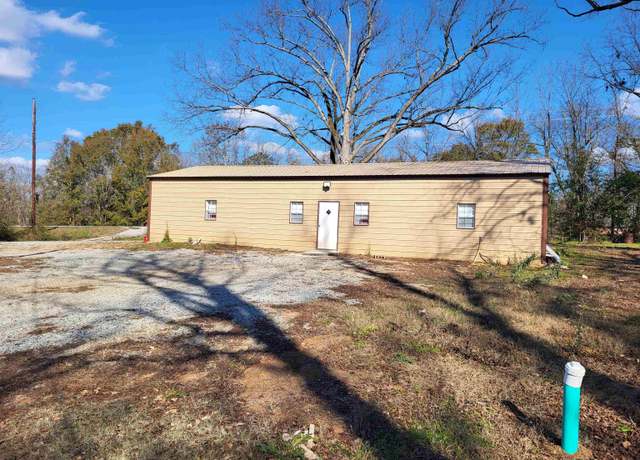 Property at 912 Carver St, Newberry, SC 29108, 1 bath