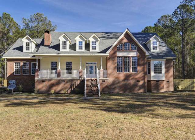 Property at 482 Pine Crest St, Camden, SC 29020, 5 beds, 5.5 baths