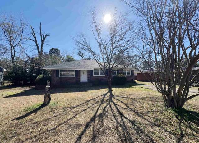 Property at 1140 Fairfield St, Orangeburg, SC 29115, 3 beds, 1 bath