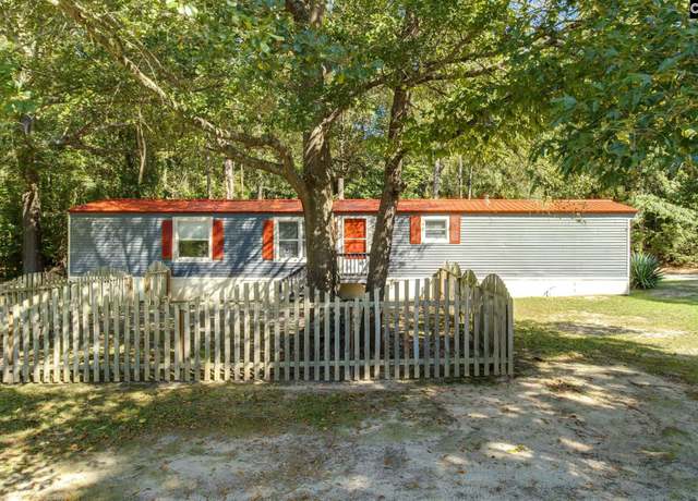 Property at 1254 Lockhart Rd, Camden, SC 29020, 2 beds, 2 baths