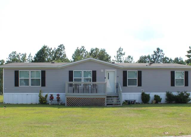 Property at 252 Glencrest Dr, Gaston, SC 29053, 4 beds, 2 baths