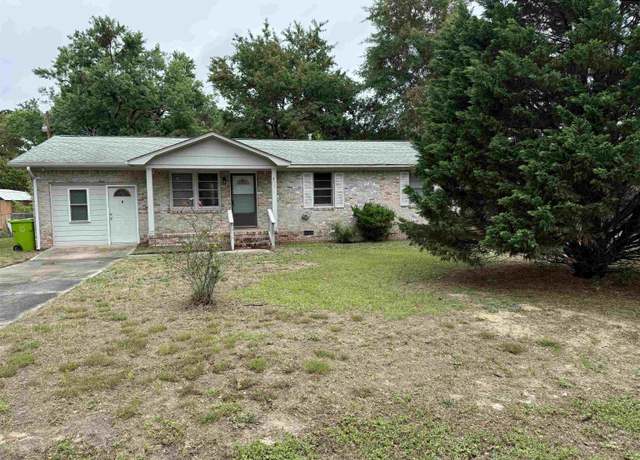 Property at 411 N Pines Rd, Blythewood, SC 29016, 3 beds, 1 bath