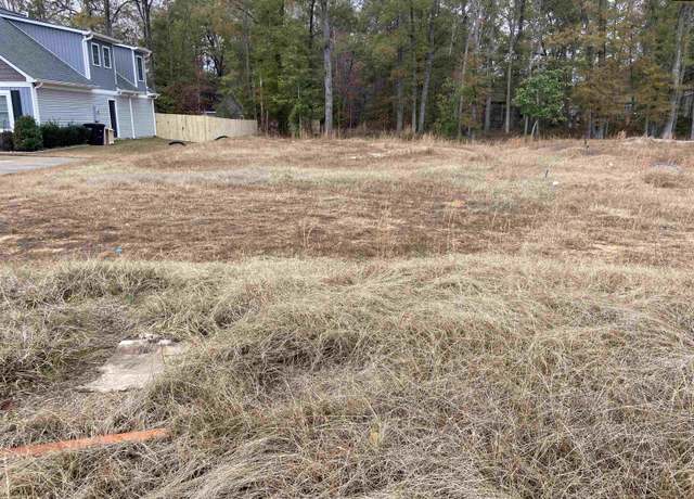 Property at 337 Ballfield Rd, Camden, SC 29020-0000