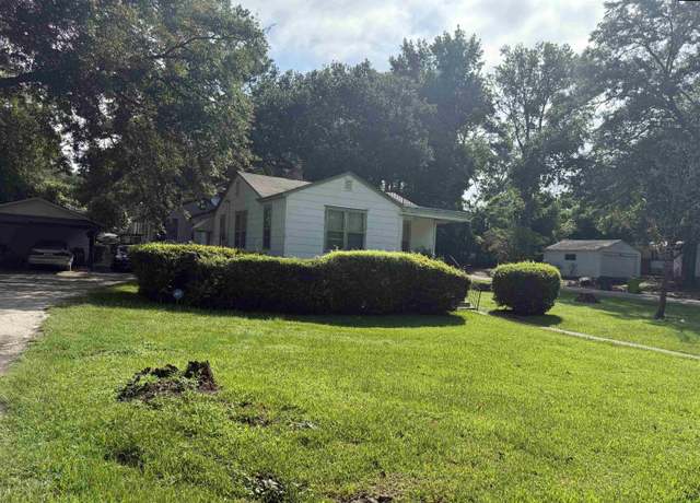 Property at 200 Ferrell Dr, Columbia, SC 29204, 3 beds, 1 bath