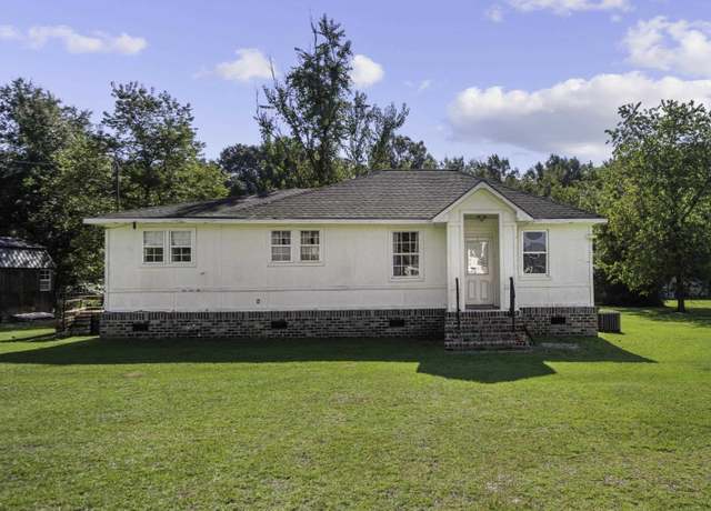 Property at 141 Windsorwood Ct, Gadsden, SC 29052, 3 beds, 1 bath