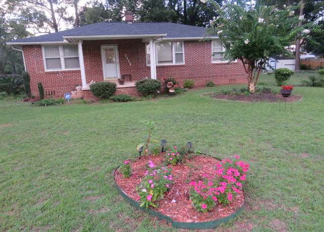 Property at 7428 Fairmont Rd, Columbia, SC 29209, 3 beds, 2 baths