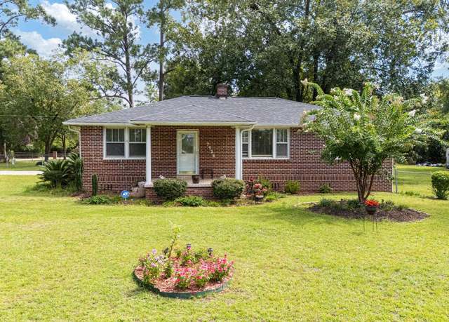 Property at 7428 Fairmont Rd, Columbia, SC 29209, 3 beds, 1.5 baths