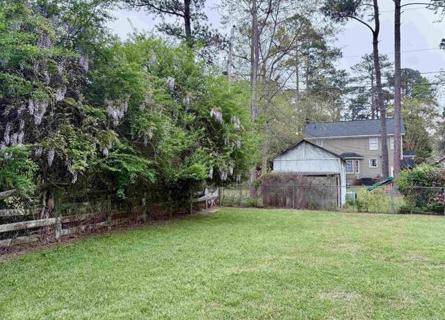 Property at 2628 Pleasant Ridge Dr, Columbia, SC 29209-3234, 3 beds, 2 baths