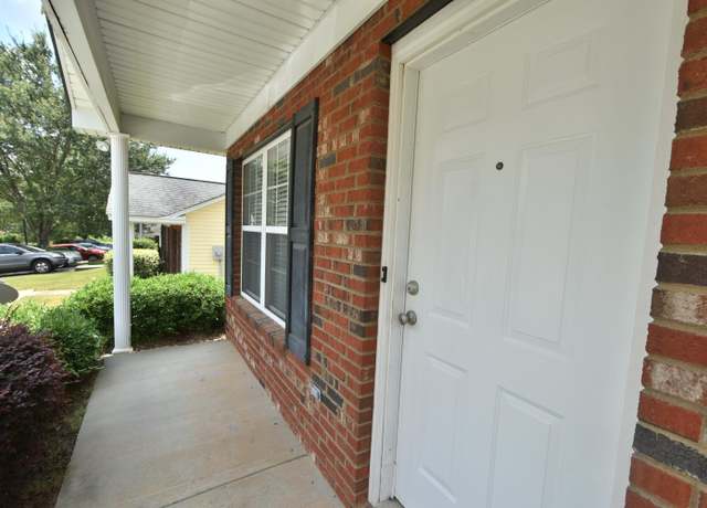 Property at 155 Colonial Cmns, Columbia, SC 29209, 2 beds, 2 baths