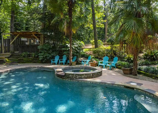 Property at 5842 Woodvine Rd, Columbia, SC 29206, 5 beds, 3.5 baths