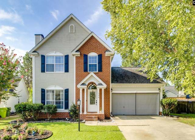 Property at 126 Royal Crest Dr, Columbia, SC 29229, 3 beds, 2.5 baths