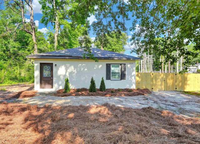 Property at 2723 Dubard St, Columbia, SC 29204, 3 beds, 2 baths