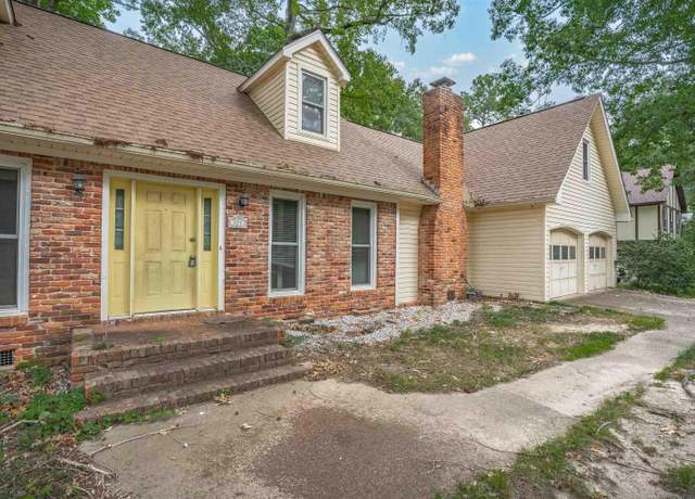 Property at 121 Barmount Dr, Columbia, SC 29210, 4 beds, 2.5 baths