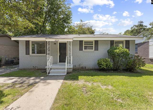 Property at 2230 Corning Rd, Columbia, SC 29205, 3 beds, 1 bath