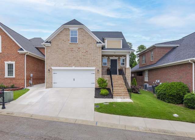 Property at 304 Silver Palm Dr, Columbia, SC 29212, 3 beds, 2.5 baths