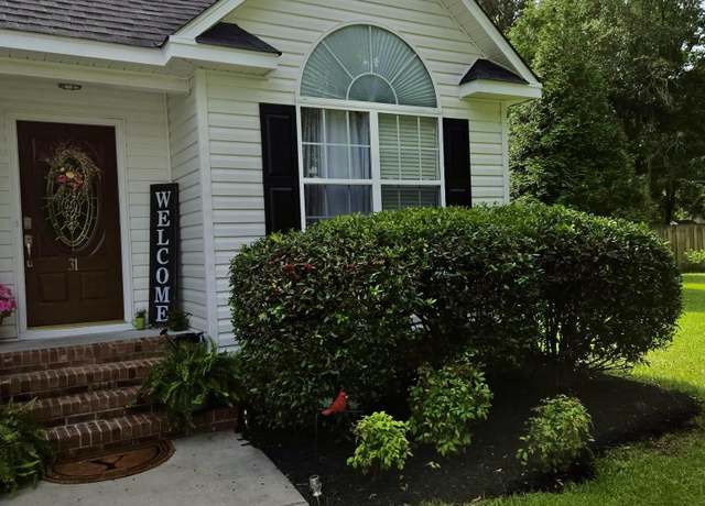 Property at 31 Scarlett Ln, Camden, SC 29020, 4 beds, 2 baths