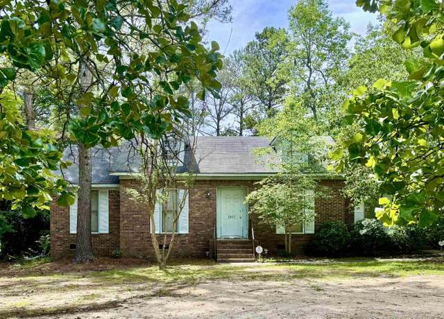 Property at 2937 Ulmer Rd, Columbia, SC 29209, 3 beds, 2 baths