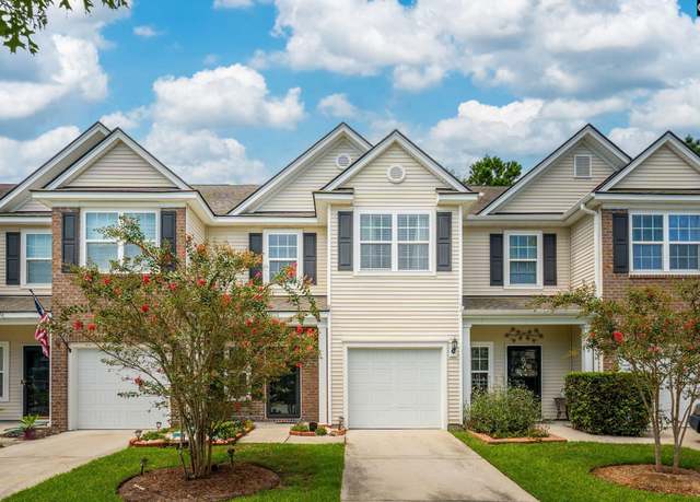 Property at 1076 Bennington Dr, Charleston, SC 29492, 3 beds, 2.5 baths