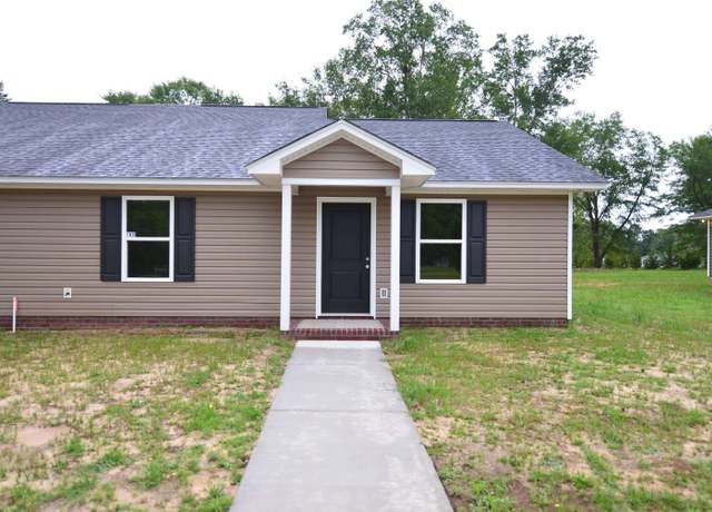 Property at 1611 Wheat St, Sumter, SC 29154, 3 beds, 2 baths