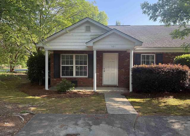 Property at 101 Colonial Commons Ln, Columbia, SC 29209, 2 beds, 2 baths