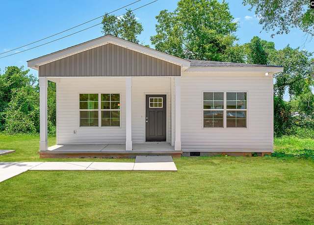 Property at 2807 Milne Ave, Newberry, SC 29108, 3 beds, 2 baths