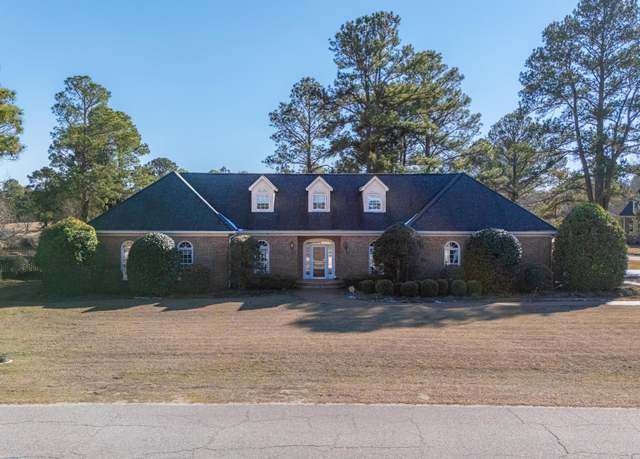 Property at 2400 Mcdonald Blvd, Florence, SC 29506, 4 beds, 4.5 baths
