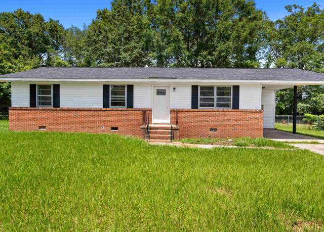 Property at 326 Eastwood Cir, Orangeburg, SC 29118, 4 beds, 2 baths