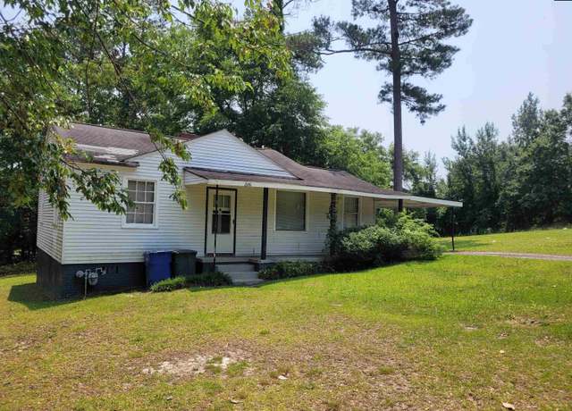 Property at 2646 Dubard St, Columbia, SC 29204, 2 beds, 1 bath