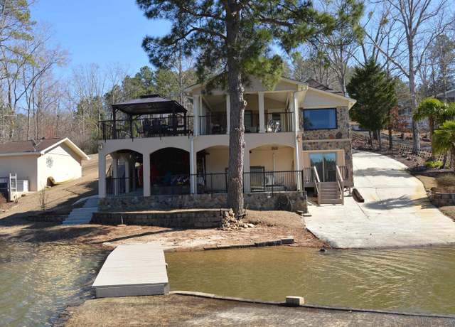 Property at 2242 Singleton Creek Rd, Liberty Hill, SC 29074-0000, 4 beds, 2.5 baths