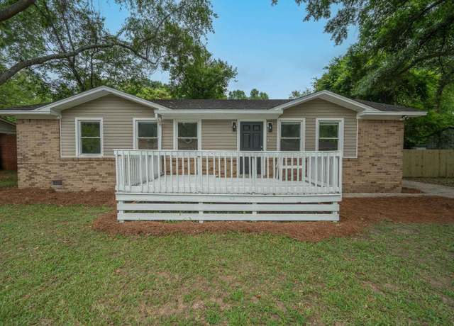 Property at 406 New State Rd, Cayce, SC 29033, 3 beds, 2 baths