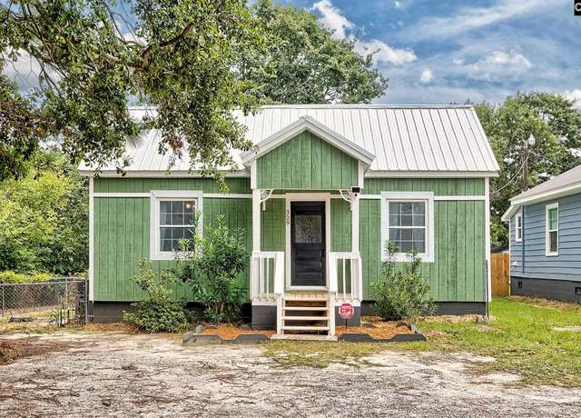 Property at 329 Railroad Ave, Lexington, SC 29072, 2 beds, 1 bath