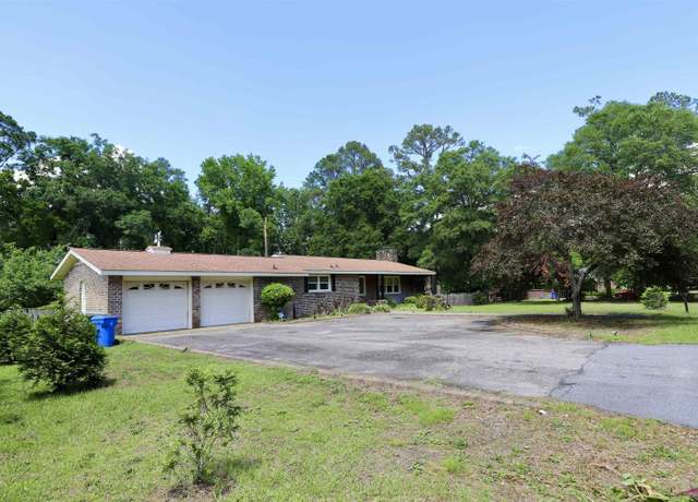 Property at 805 Mcrae Rd, Camden, SC 29020, 3 beds, 2.5 baths