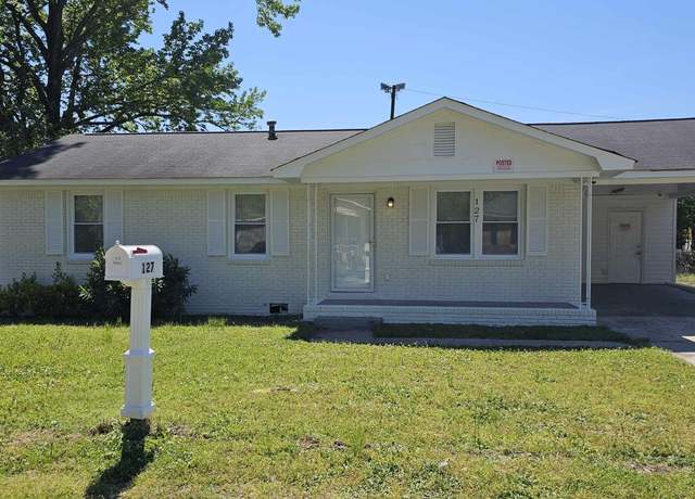 Property at 127 Aster Cir, Columbia, SC 29201, 3 beds, 1.5 baths
