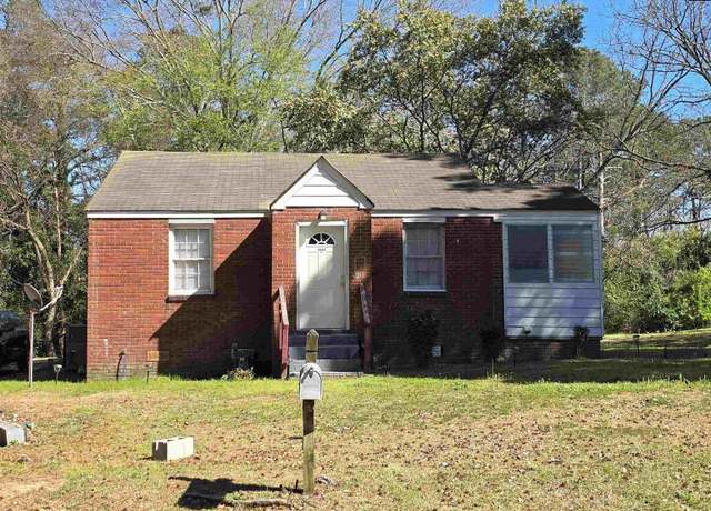 Property at 4844 Linden St, Columbia, SC 29203, 3 beds, 1 bath