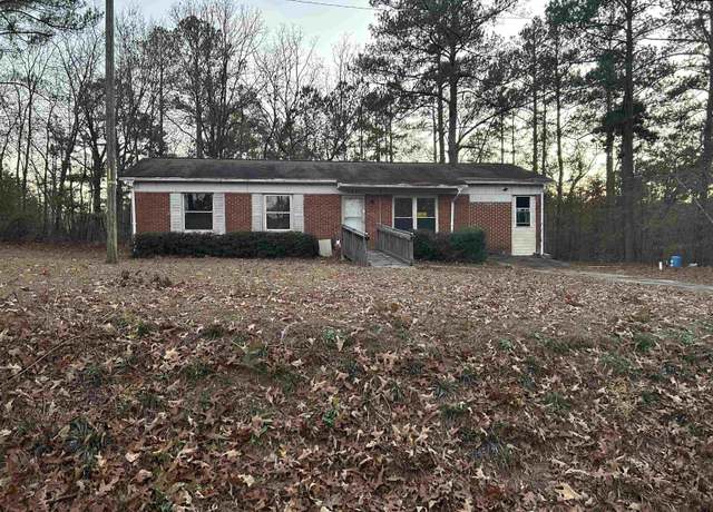Property at 1001 Lincoln Park Dr, Eastover, SC 29044, 3 beds, 1 bath