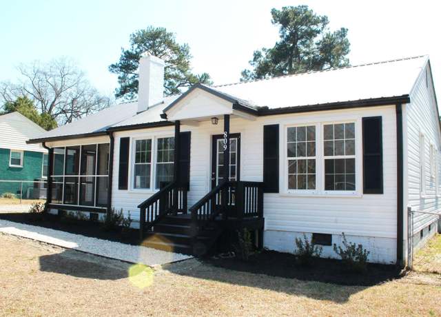 Property at 809 Crestmont St, Camden, SC 29020, 2 beds, 1 bath