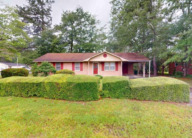 Property at 633 Sykes St, Manning, SC 29102, 3 beds, 1.5 baths