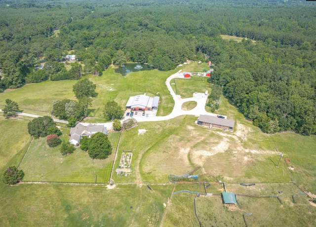 Property at 637 Belfast Rd, Newberry, SC 29108, 3 beds, 2.5 baths