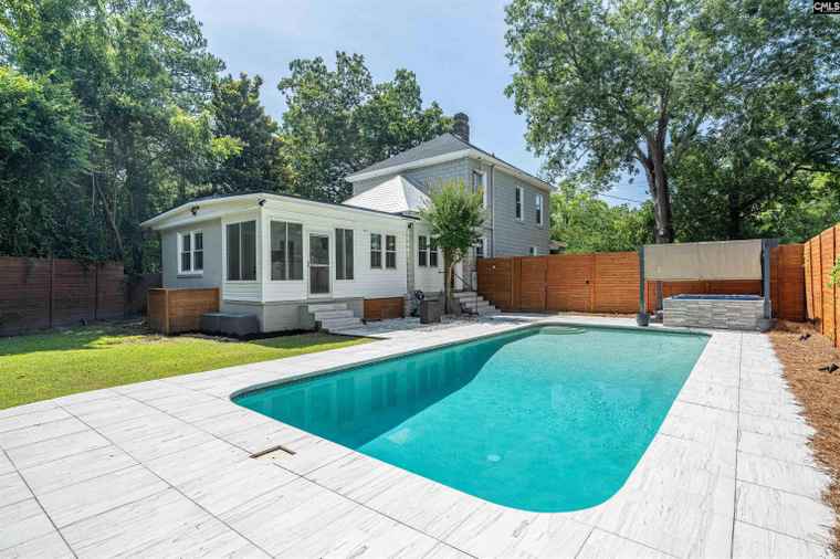Photo of 4925 Colonial Dr Columbia, SC 29203