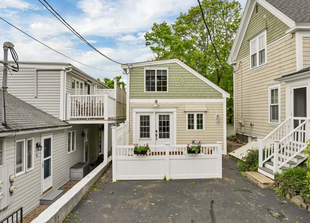 Property at 13 Ledge Rd #1, Ogunquit, ME 03907, 1 bed, 1 bath