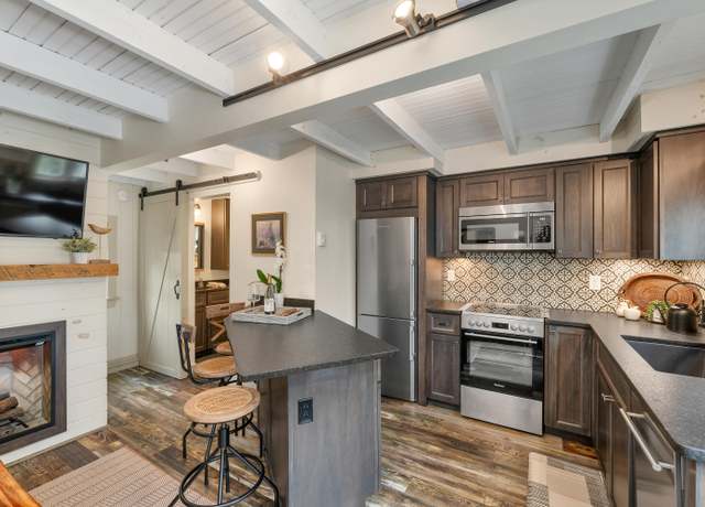 Property at 13 Ledge Rd #1, Ogunquit, ME 03907, 1 bed, 1 bath