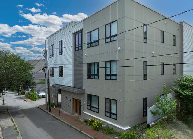 Property at 22 Tate St Unit 3C, Portland, ME 04102, 1 bed, 1 bath