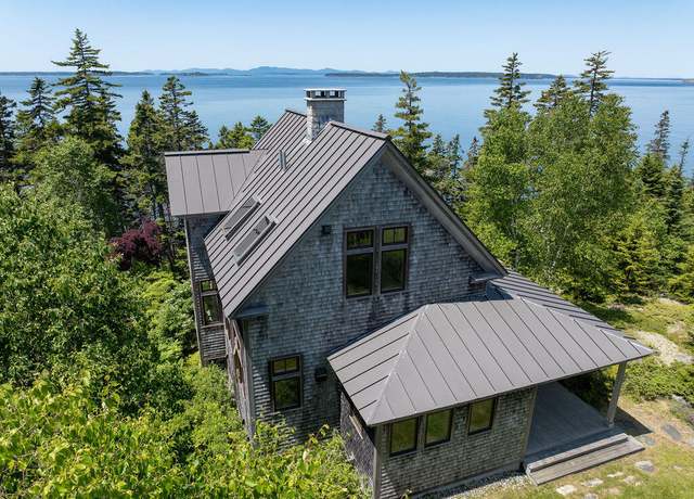 Property at 10 Moss Ledge Lndg Ln, Deer Isle, ME 04627, 2 beds, 2.5 baths