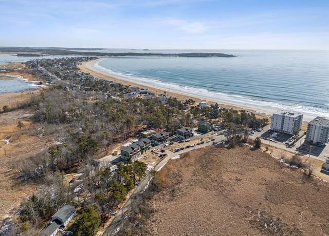 Property at 4 Overlook Dr #2, Old Orchard Beach, ME 04064, 2 beds, 2.5 baths