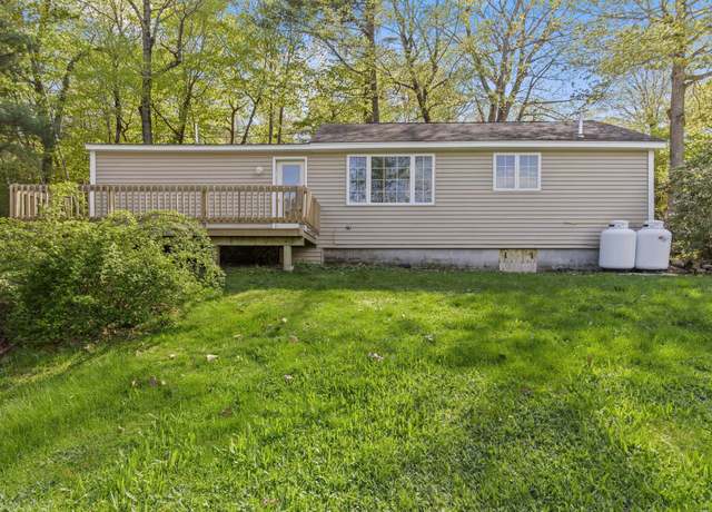 Property at 4 Peaceful Way, Windham, ME 04062, 2 beds, 1 bath