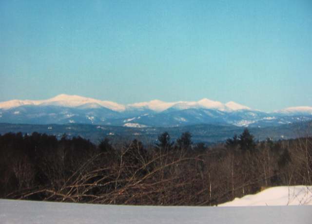 Property at 14 Scenic Heights Dr, Oxford, ME 04270