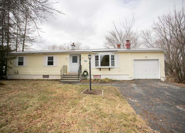 Property at 378 Fern St, Bangor, ME 04401, 3 beds, 1 bath