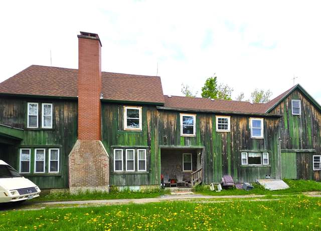 Property at 15 York St, Caribou, ME 04736, 7 beds, 2 baths