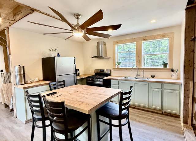 Property at 110 Cushing Rd, Friendship, ME 04547, 3 beds, 2 baths